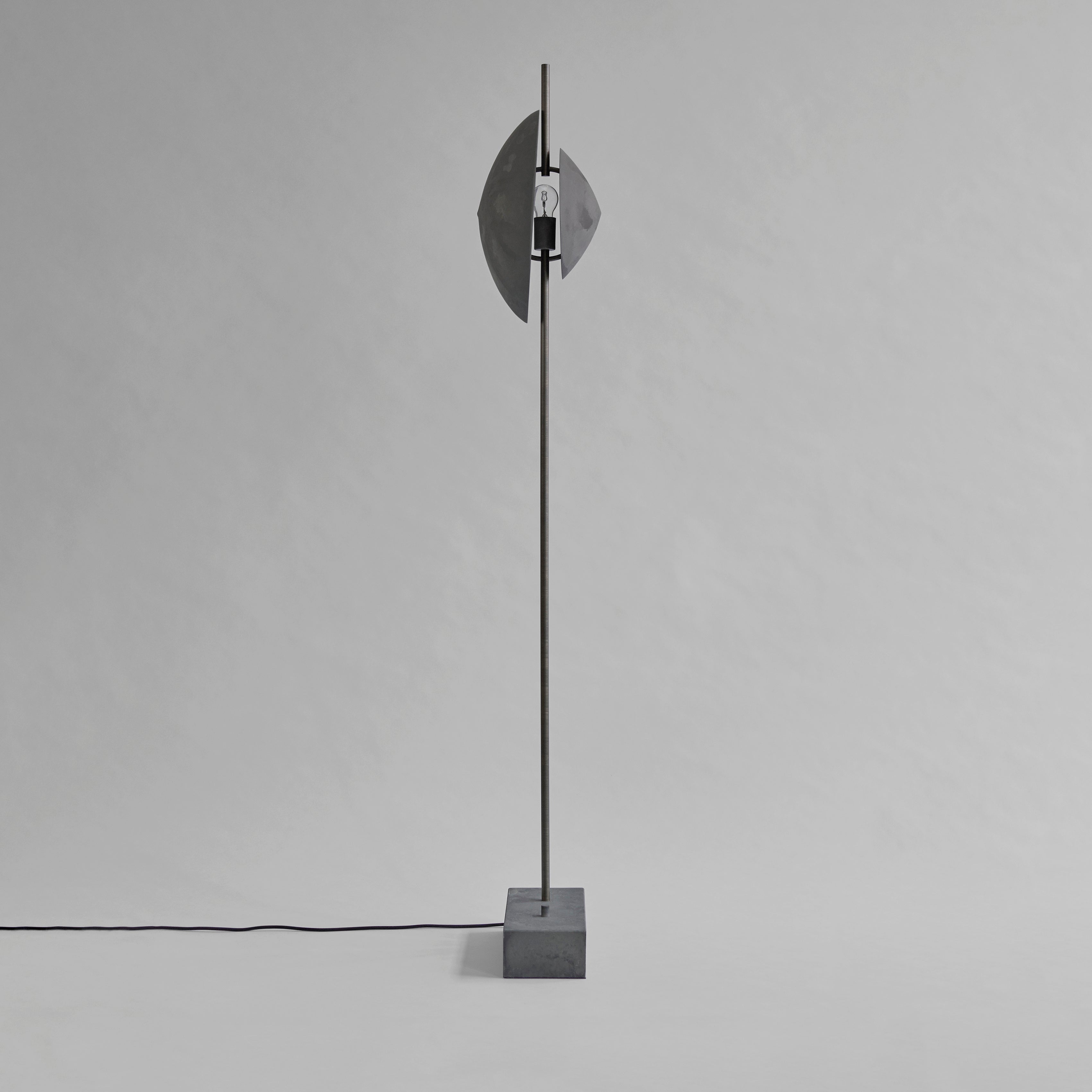 Dawn Floor Lamp