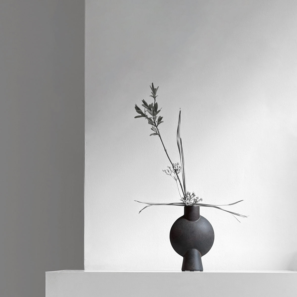 101 Copenhagen Sphere Vase Bubl Mini, styled