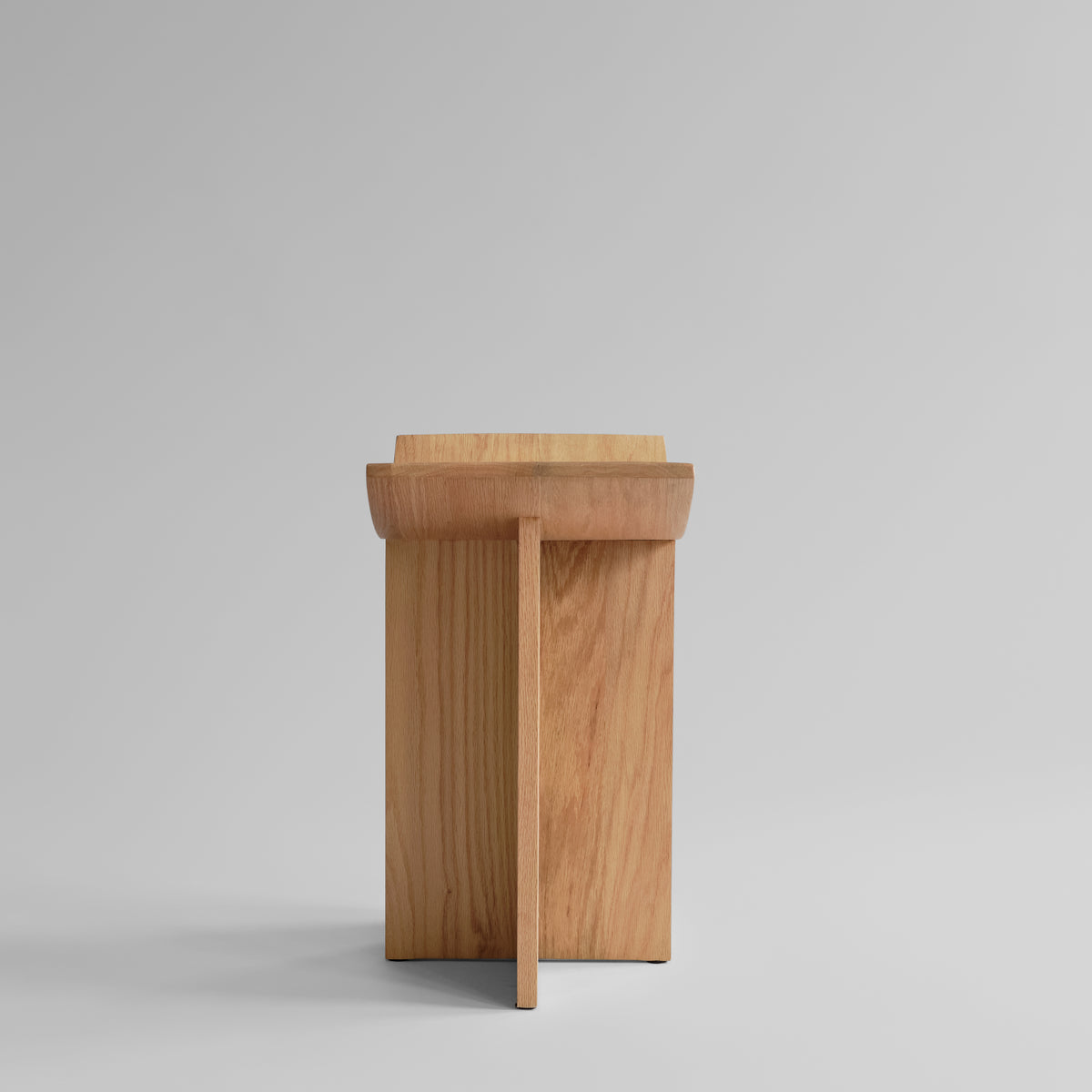Brutus Stool