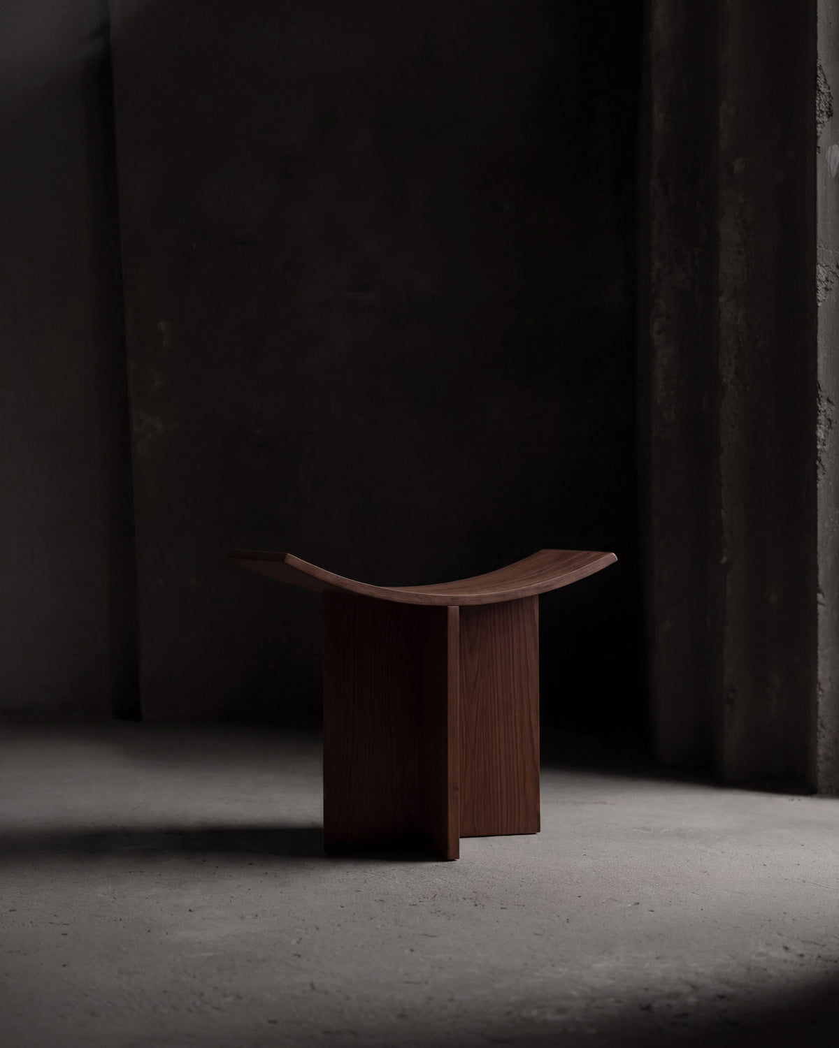 Brutus Stool