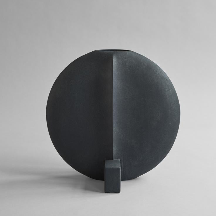 101 Guggenheim Big - Black