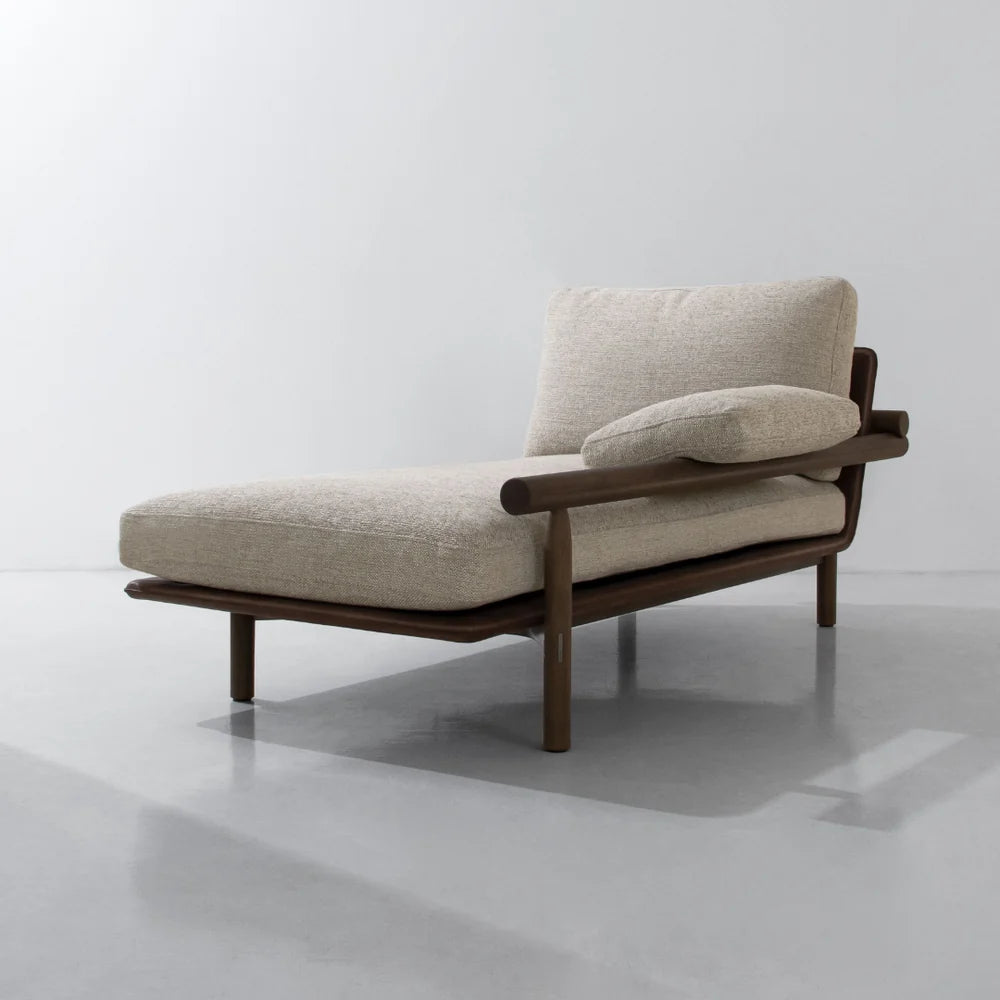 Stilt 3-seater Sofa with Chaise