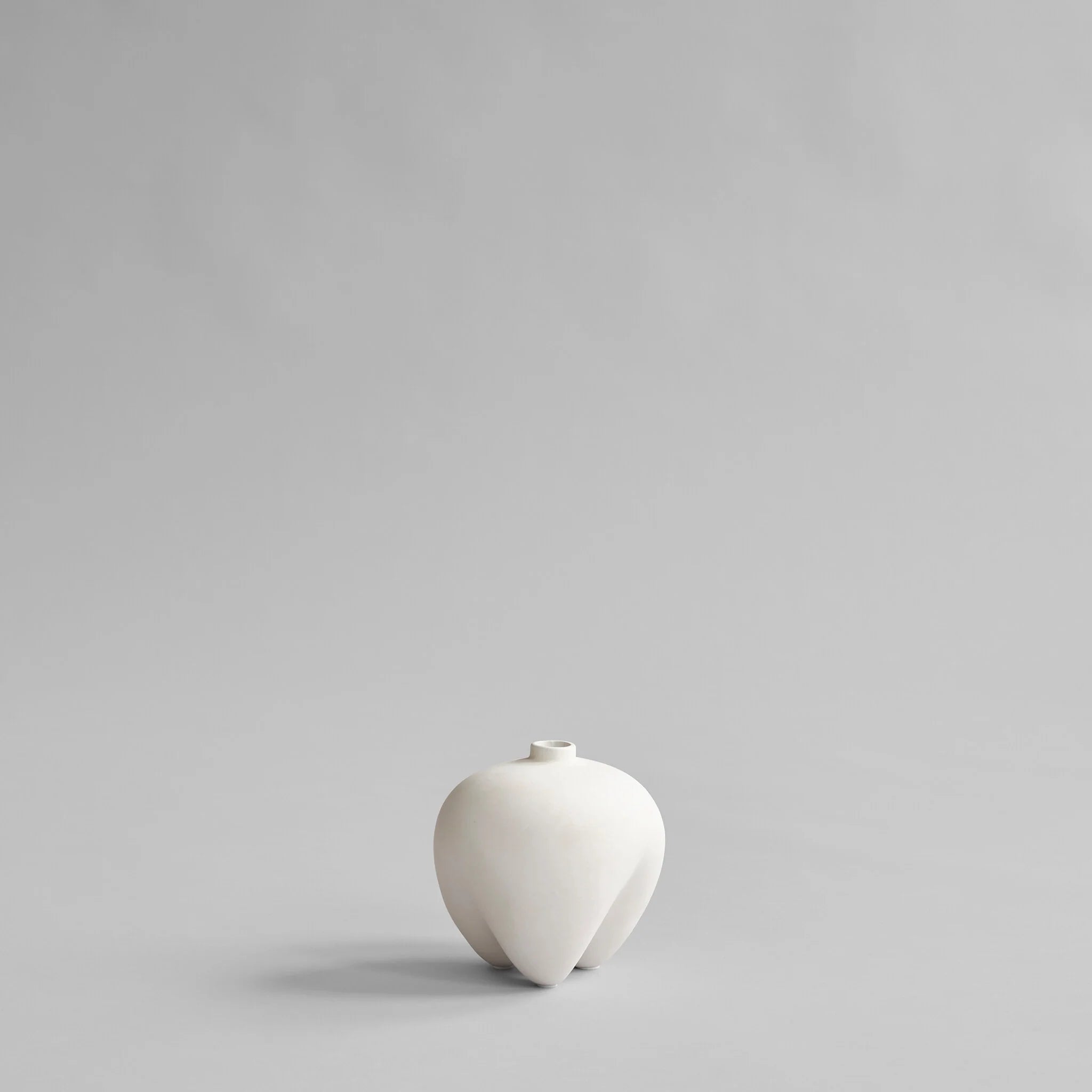 Sumo Vase