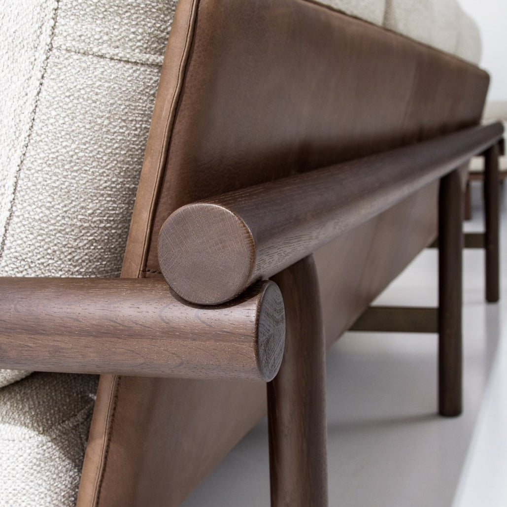 Stilt 3-seater Sofa with Chaise