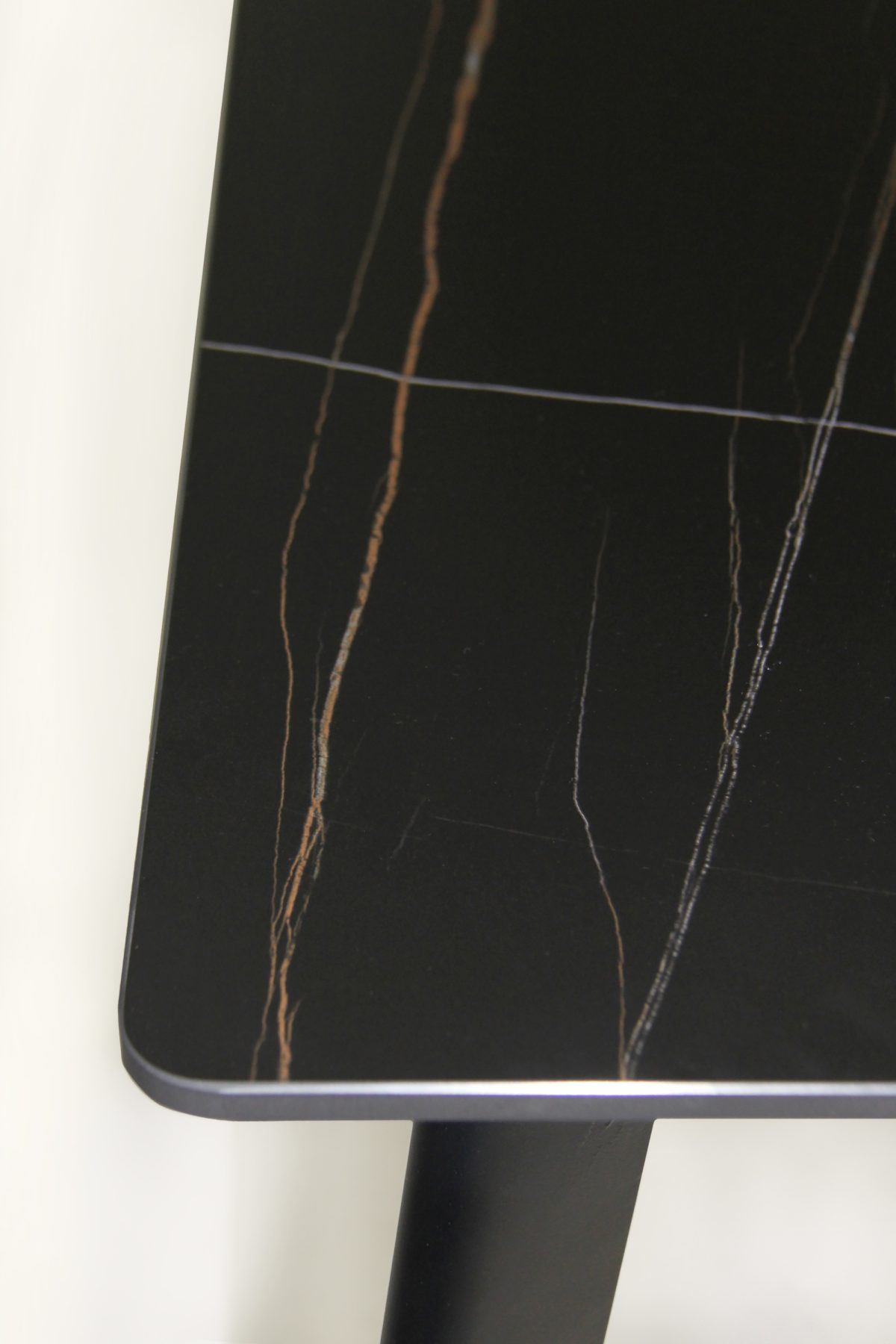Gemini Dining table - Image 3