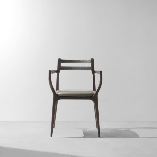 assembly-dining-chair-with-arms